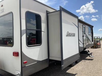 USED 2016 KEYSTONE SPRINTER SERIES M-299