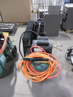 SPEED AIRE AIR COMPRESSOR