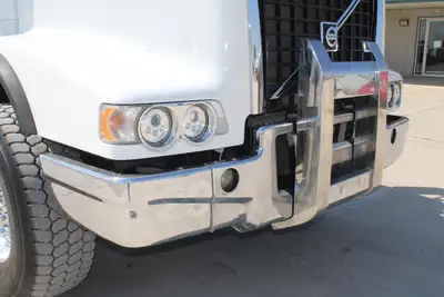 Used 2019 VOLVO VHD64B200 Vacuum Truck Texas US | Roll Off Truck World #1492017