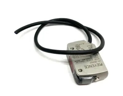 USED KEYENCE SELF-CONTAINED CMOS LASER DISTANCE BASED SENSOR