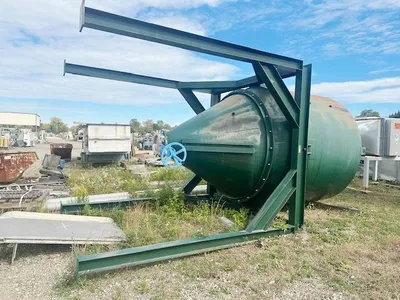 CLAYTON M. LANDIS 3,240 GALLON Containers | Perry Equipment (7)