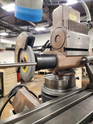 Used 1978 Cincinnati-Milacron #2MT, 1978, TILT WHEEL, RADIUS ATT., TAILSTOCKS, Tool & Cutter Grinders New Jersey US | Machinery Values #302749