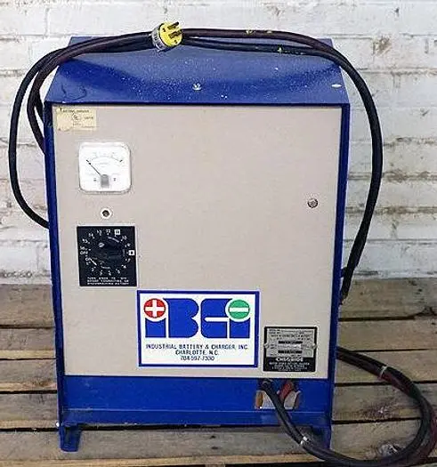 Used IBCI 06R0480K1A, SPEC-8605,12 VOLT BATTERY CHARGER Battery Chargers North Carolina US | Pruitt Machinery #716472
