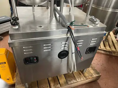 Used Market Forge Used 2018 36" Market Forge MT6T6E Dual 6gal SS Tilting Steam Kettles w/ Cabinet 208V 3Ph Cooking Kettles Illinois US | Falcon Restaurant Supply #1376076
