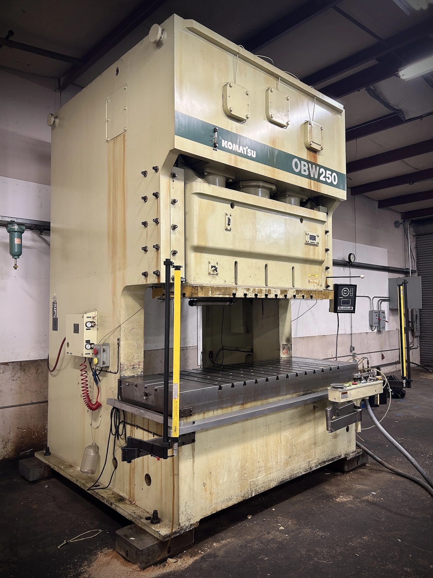 USED 1999 KOMATSU PRESSES KOMATSU OBW250-3 PRESS