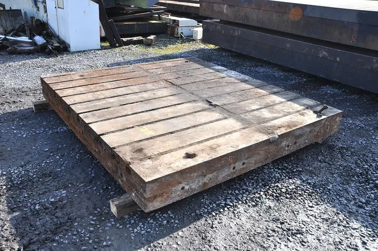 Used T-SLOT TABLE 2600 X 2400 X 220 MM Tables, Floor & Layout Plates BE | Apt International N.V #366440