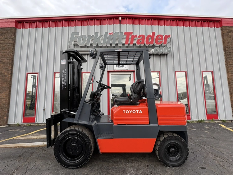 Used TOYOTA 02-5FG30 Misc Forklifts Wisconsin US | Forklifttrader.com #566974