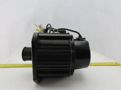 Yaskawa Electric SGMDH-12A2A-YR13 AC Servo Motor Removed From a Motoman YR-UP50