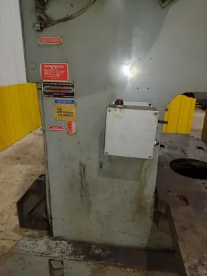 60 TON BLISS MODEL #C-60 OBI STAMPING PUNCH PRESS 8" STROKE: STOCK #23462