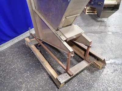 E-pack Machinery  100" X 10" Incline Conveyor Belt