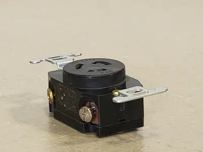 15A 125V Receptacle (Bag of 3)