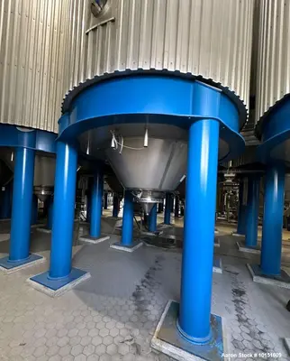 300 BBL Ziemann Bauer Stainless Steel Fermentation Tank – 9,300 Gallon