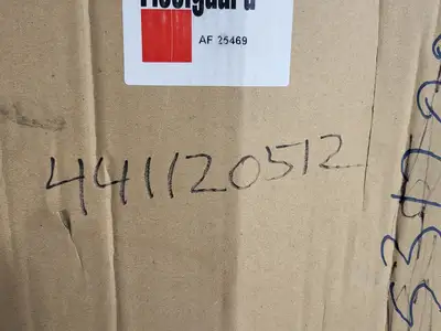 NEW FLEETGUARD AF25469