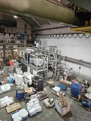 USED HOSOKAWA TWO-STAGE PLASTIC SHREDDING AND GRANULATION SYSTEM