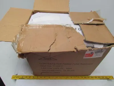 Tough Guy 2VEX6A 5000 pcs 1/2 Fold Disposable White Toilet Seat Cover