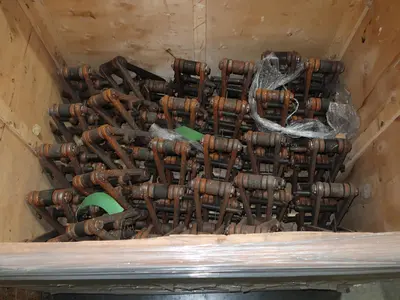 3 CRATES OF ASSORTED STEEL, ROLLER CHAIN, PLATES, DRUM DOORS