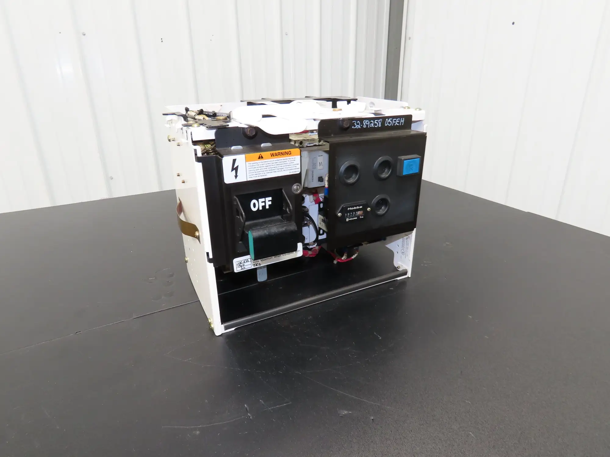 Siemens 32-89258 Combination Bucket Breaker MCC Starter Fused 600VAC 10HP 3Ph