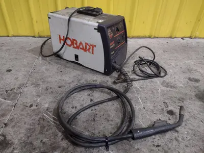 HOBART HANDLER 135 MIG WELDER: YOBRO #24384