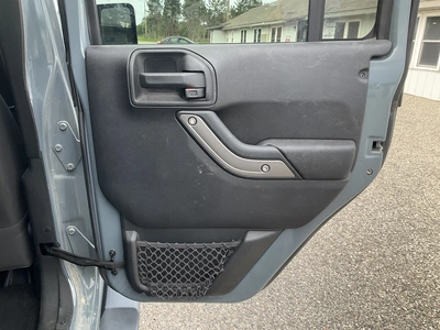 USED 2015 JEEP WRANGLER