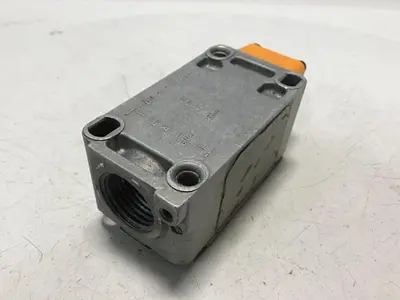 USED SIEMENS 3SE3 170-1C