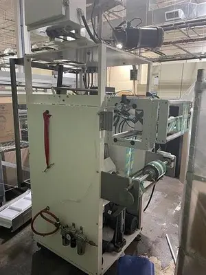 General Form, Fill and Seal Machine with Volumetric Cup Filler
