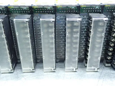 USED OMRON CJ1WOD212