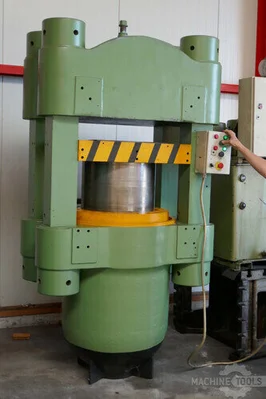 Used MAKEY BOWLEY EUROPRESS 1000 Hydraulic Presses NL | Mach 4 Metal #1420541