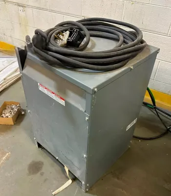 SQUARE D 37S3H Miscellaneous, Transformers | Machinery Central (2)