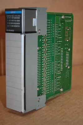USED ALLEN BRADLEY 1746-IV32 SER C