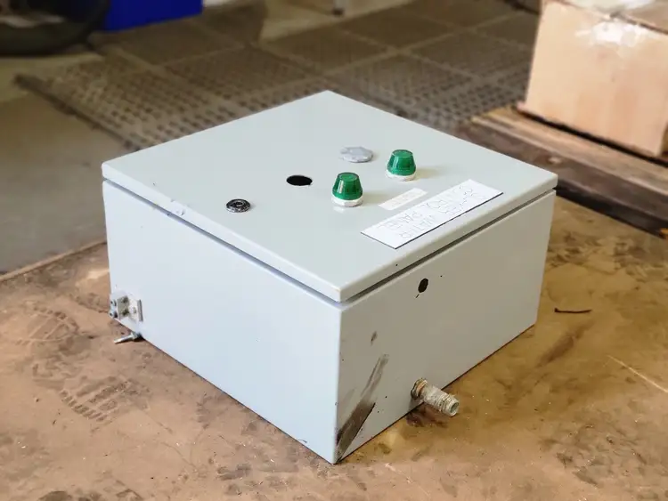 Used HAMMOND MANUFACTURING EN4SD16168GY Misc Electrical & Power Parts British Columbia CA | Lenmark #252250