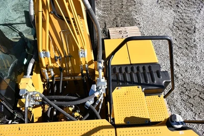 Used 2021 CATERPILLAR 326 Crawler Excavators South Carolina US | BTM Machinery #1354397