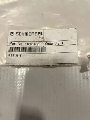Schmersal RST 36-1 Actuator for RSS 36 Safety Sensor 101213820 -NIB