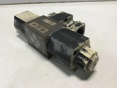 USED YUKEN DSG-01-3C4-D24-5072