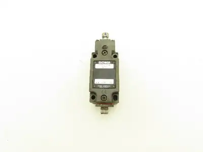 Euchner NG2RS-510AU Limit Switch Steel Roller Plunger 30V 0.1A IP65