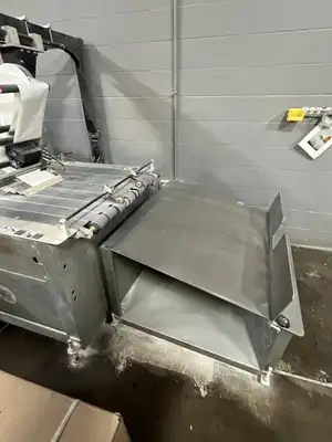 USED 1900 KIRK RUDY 725
