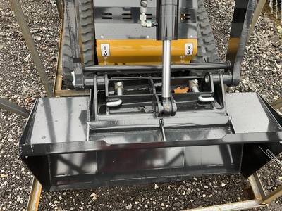 USED 2026 CFG INDUSTRY KKT(A)27 MINI SKID STEER LOADER