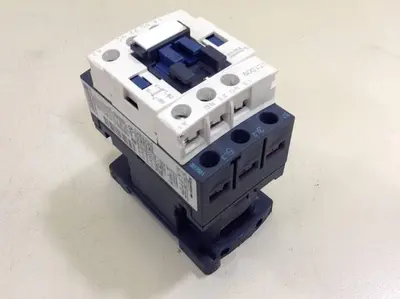 USED TELEMECANIQUE LC1D09