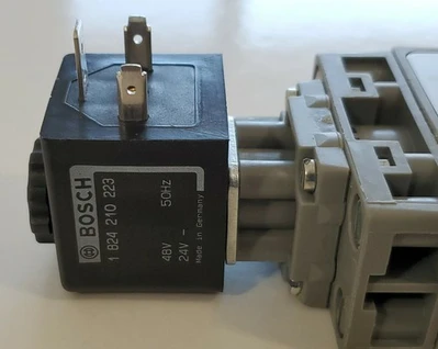 NEW Bosch 0 820 018 108