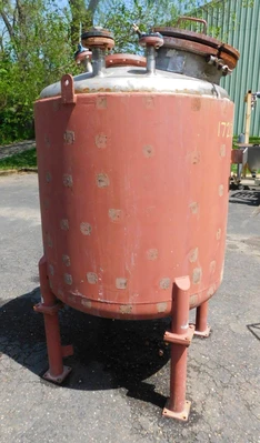 USED FIVE STAR 250 GALLON