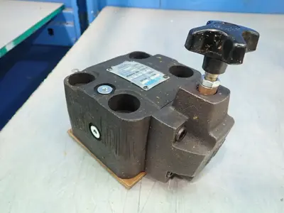 USED VICKERS F3CG10CV30