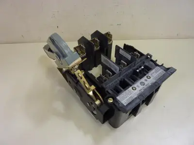 USED ALLEN BRADLEY 1494V-DS30 SER A