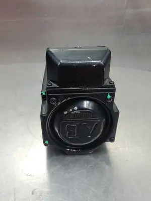 USED Allen-Bradley MPL-B330P-SJ22AA Inverter Duty Servo Motor, 2.4HP