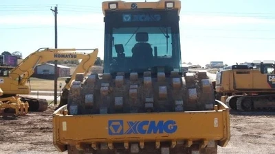 USED 2023 XCMG CV123PDU