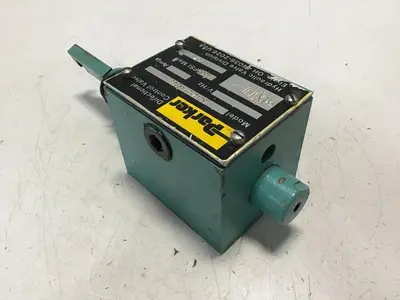USED PARKER D3T1H21X4236