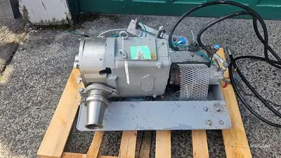 USED SPX/WAUKESHA 220 POSITIVE DISPLACEMENT PUMP