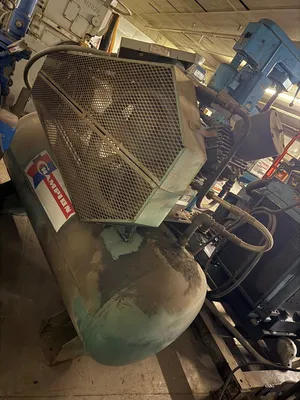 CHAMPION HR 15-12 PISTON TYPE | Turner's Machinery (5)