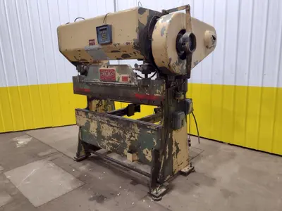 45 TON X 6' CHICAGO D&K MODEL #56-A MECHANICAL PRESS BRAKE WITH CNC BACK GAUGE: STOCK #19652