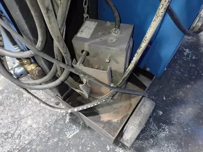 USED MILLER ELECTRIC MFG CO SYNCROWAVE 300