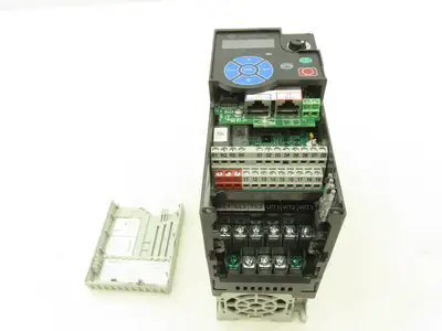 Allen Bradley 25B-D6P0N104 Powerflex 525 3Hp VFD AC Drive 480V 50/60Hz FW 7.001