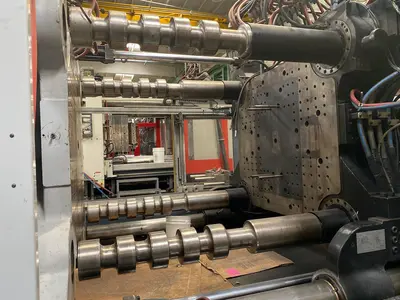 2001 VAN DORN 1100-6800 CALIBER Injection Molding Horizontal/Vertical | Machinery Network (7)